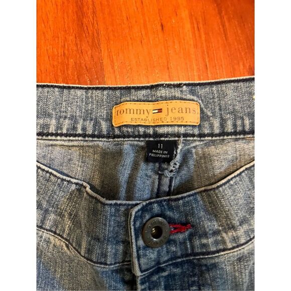 Y2K Tommy Hilfiger Women's Cargo Jeans size 11 - Picture 7 of 14